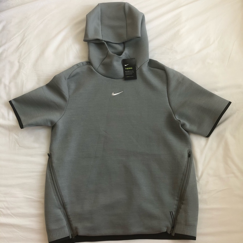 NIKE TEAM SHORT SLEEVE TRAVEL HOODIE